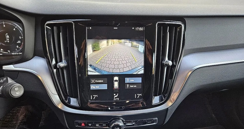 Volvo V60 cena 88000 przebieg: 161000, rok produkcji 2019 z Włocławek małe 277